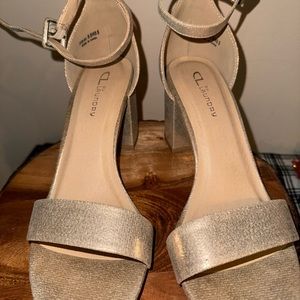 Chinese Laundry Gold small heel